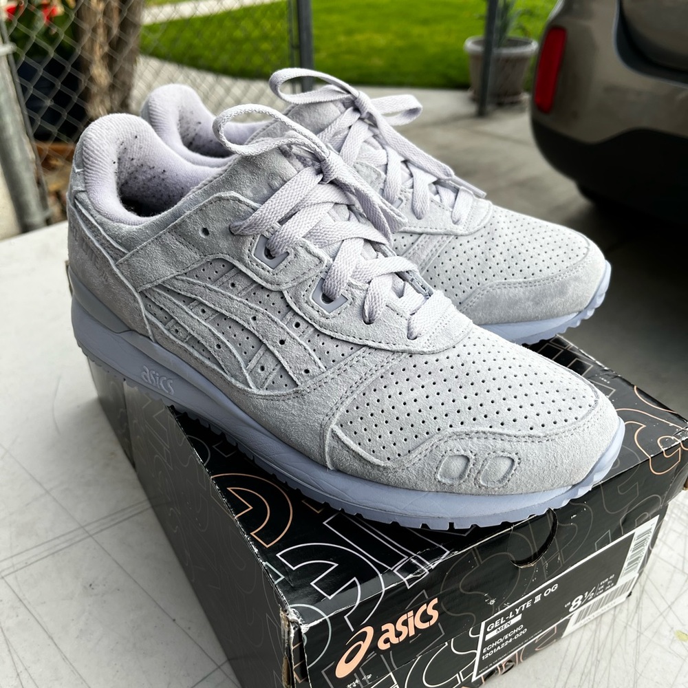 ASICS gel lyte echo